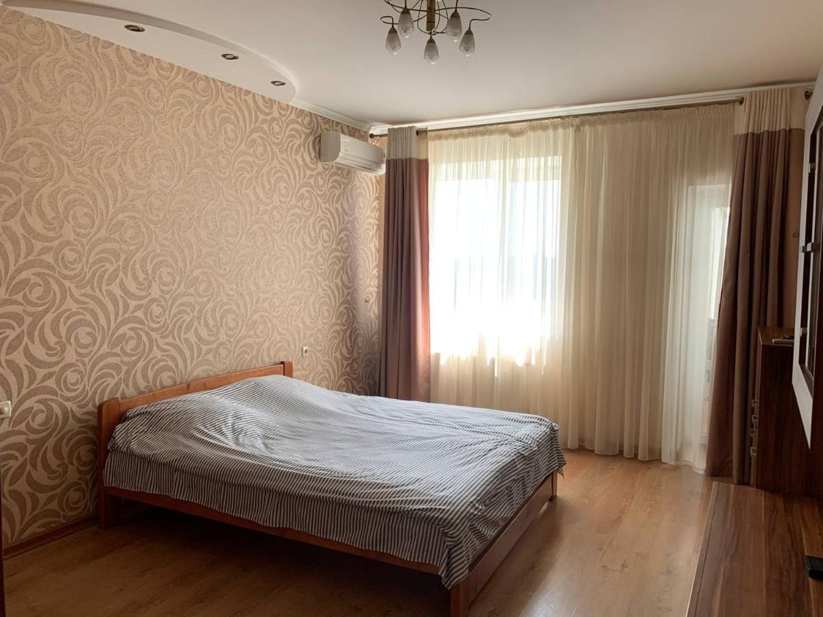 Apartments Staroportofrankovskaya & Pastera Street Οδησσός Εξωτερικό φωτογραφία