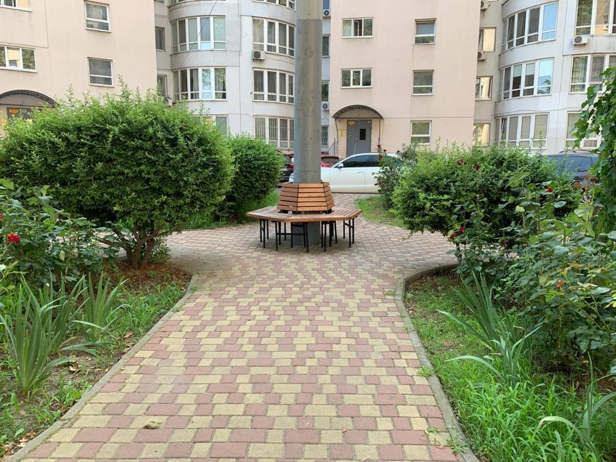 Apartments Staroportofrankovskaya & Pastera Street Οδησσός Εξωτερικό φωτογραφία